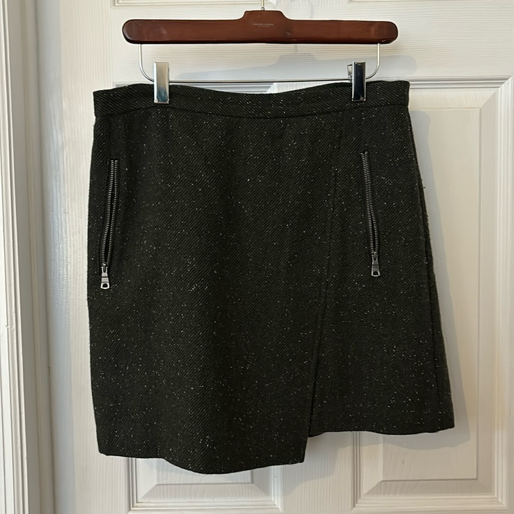 Banana Republic Green wool Mini skirt with zippered pockets